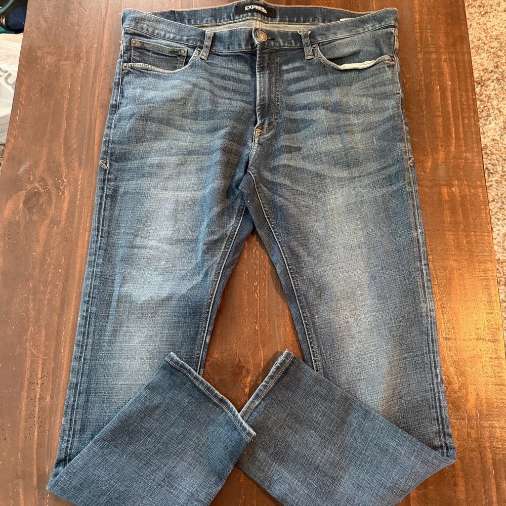 Express Slim Jeans in Faded Blue